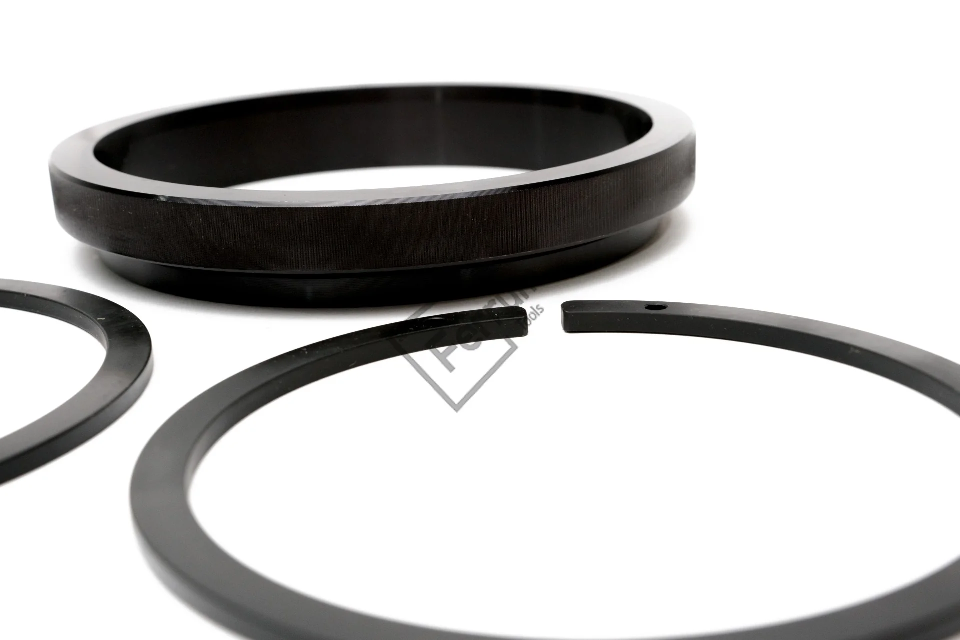 Cummins ISX Piston Ring Compressor Adapter and Anti-Polishing Ring Alternative to 5299448 - Image 3